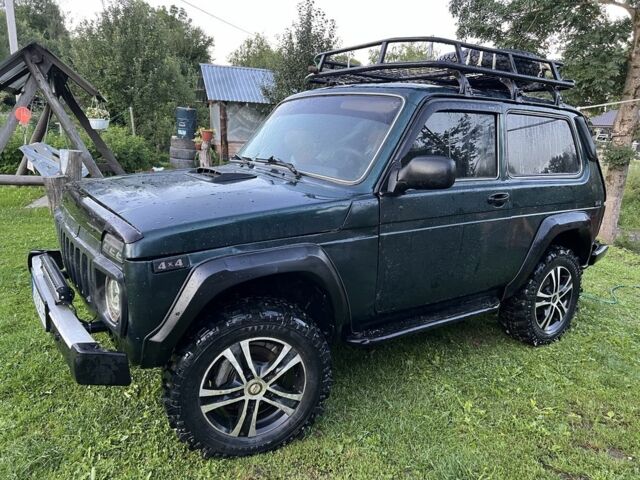 Зеленый ВАЗ 21214, объемом двигателя 1.7 л и пробегом 212 тыс. км за 3200 $, фото 4 на Automoto.ua
