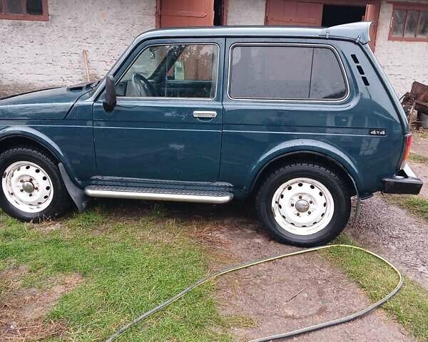 Зеленый ВАЗ 21214, объемом двигателя 1.7 л и пробегом 107 тыс. км за 3600 $, фото 5 на Automoto.ua
