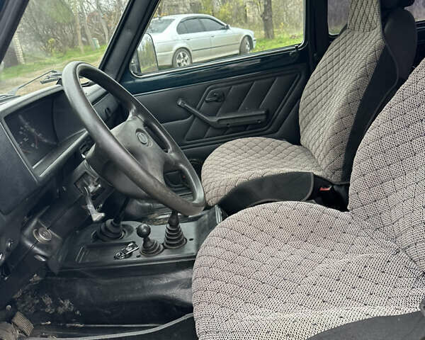 Зелений ВАЗ 21214, об'ємом двигуна 1.7 л та пробігом 105 тис. км за 4700 $, фото 2 на Automoto.ua