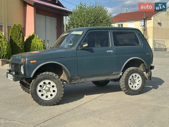 Зелений ВАЗ 21214, об'ємом двигуна 1.7 л та пробігом 181 тис. км за 3399 $, фото 2 на Automoto.ua