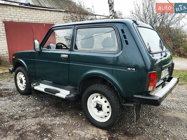 Зелений ВАЗ 21214, об'ємом двигуна 1.7 л та пробігом 121 тис. км за 2950 $, фото 1 на Automoto.ua