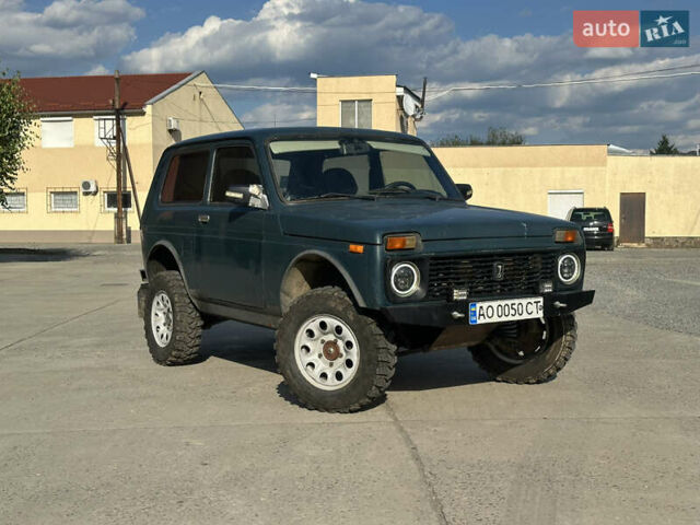 Зелений ВАЗ 21214, об'ємом двигуна 1.7 л та пробігом 181 тис. км за 3399 $, фото 1 на Automoto.ua