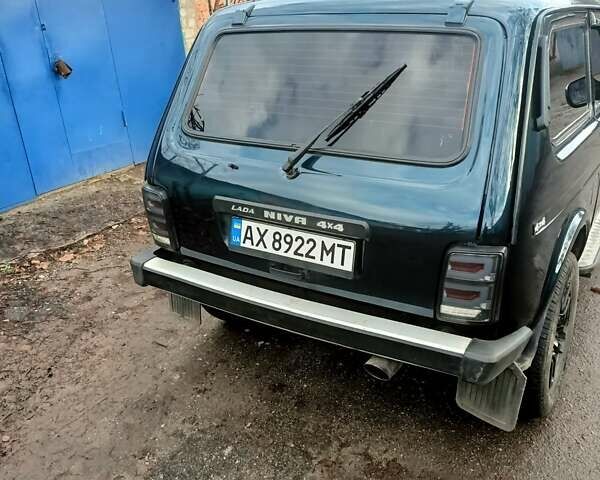 Зеленый ВАЗ 21214, объемом двигателя 1.7 л и пробегом 218 тыс. км за 4500 $, фото 2 на Automoto.ua