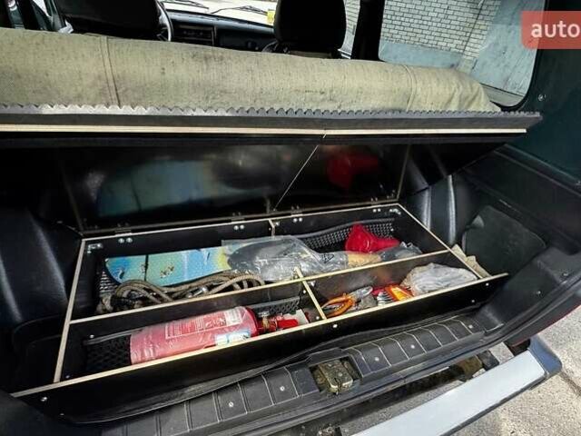 Зелений ВАЗ 21214, об'ємом двигуна 1.7 л та пробігом 142 тис. км за 4000 $, фото 9 на Automoto.ua