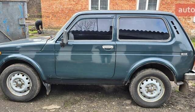 Зелений ВАЗ 21214, об'ємом двигуна 1.7 л та пробігом 224 тис. км за 4000 $, фото 1 на Automoto.ua