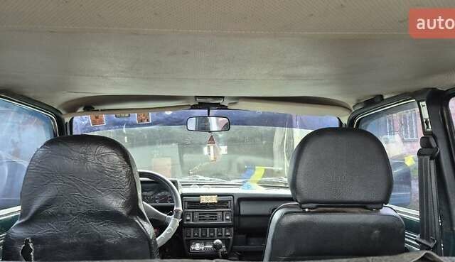 Зелений ВАЗ 21214, об'ємом двигуна 1.7 л та пробігом 224 тис. км за 4000 $, фото 10 на Automoto.ua