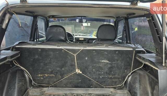 Зелений ВАЗ 21214, об'ємом двигуна 1.7 л та пробігом 224 тис. км за 4000 $, фото 8 на Automoto.ua
