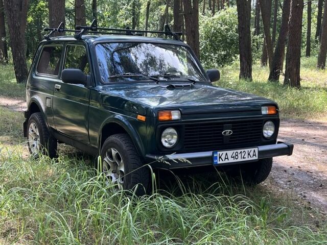 Зеленый ВАЗ 21214, объемом двигателя 1.7 л и пробегом 80 тыс. км за 4300 $, фото 5 на Automoto.ua