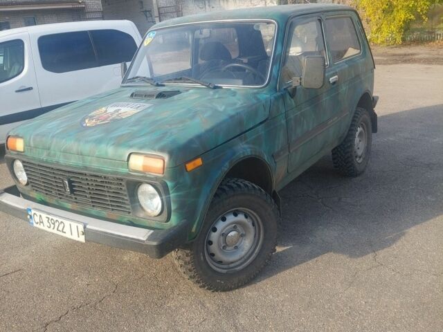 Зеленый ВАЗ 21214, объемом двигателя 1.7 л и пробегом 2 тыс. км за 3300 $, фото 2 на Automoto.ua