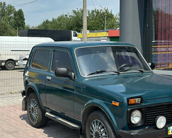 Зелений ВАЗ 21214, об'ємом двигуна 1.7 л та пробігом 205 тис. км за 2800 $, фото 1 на Automoto.ua