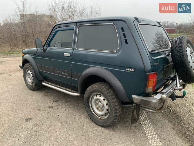 Зеленый ВАЗ 21214, объемом двигателя 1.7 л и пробегом 175 тыс. км за 3300 $, фото 7 на Automoto.ua