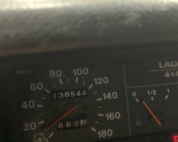 Зеленый ВАЗ 21214, объемом двигателя 1.7 л и пробегом 138 тыс. км за 2600 $, фото 6 на Automoto.ua