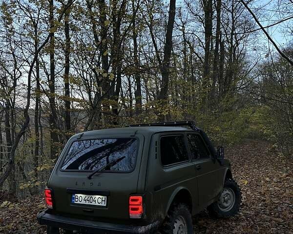 Зелений ВАЗ 21214, об'ємом двигуна 1.7 л та пробігом 140 тис. км за 4500 $, фото 1 на Automoto.ua