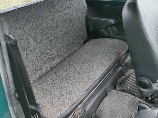 Зелений ВАЗ 21214, об'ємом двигуна 1.7 л та пробігом 151 тис. км за 2800 $, фото 11 на Automoto.ua