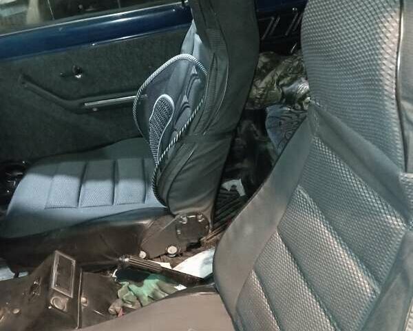 Зелений ВАЗ 21214, об'ємом двигуна 1.7 л та пробігом 300 тис. км за 3500 $, фото 5 на Automoto.ua