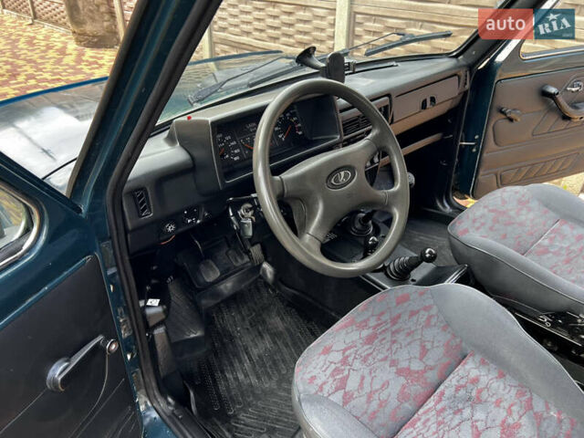 Зелений ВАЗ 21214, об'ємом двигуна 1.7 л та пробігом 80 тис. км за 4200 $, фото 22 на Automoto.ua