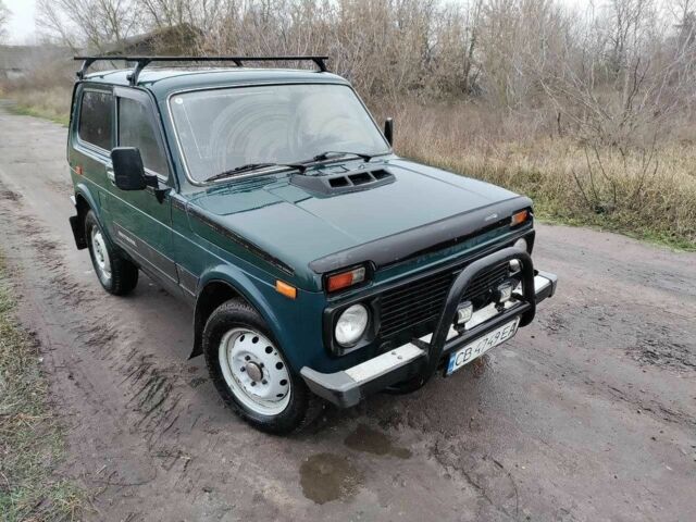 Зелений ВАЗ 21214, об'ємом двигуна 1.7 л та пробігом 151 тис. км за 2800 $, фото 5 на Automoto.ua