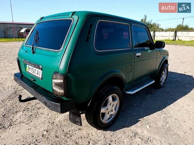 Зеленый ВАЗ 21214, объемом двигателя 1.7 л и пробегом 100 тыс. км за 3500 $, фото 2 на Automoto.ua