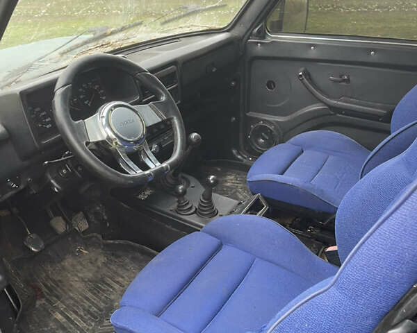 Зелений ВАЗ 21214, об'ємом двигуна 1.7 л та пробігом 235 тис. км за 2700 $, фото 6 на Automoto.ua