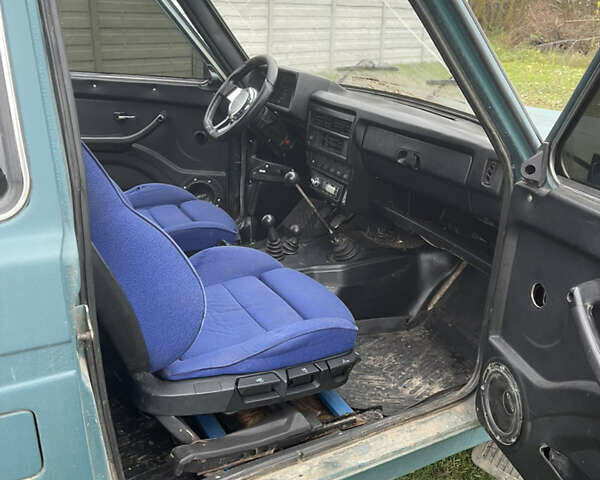 Зелений ВАЗ 21214, об'ємом двигуна 1.7 л та пробігом 235 тис. км за 2700 $, фото 9 на Automoto.ua