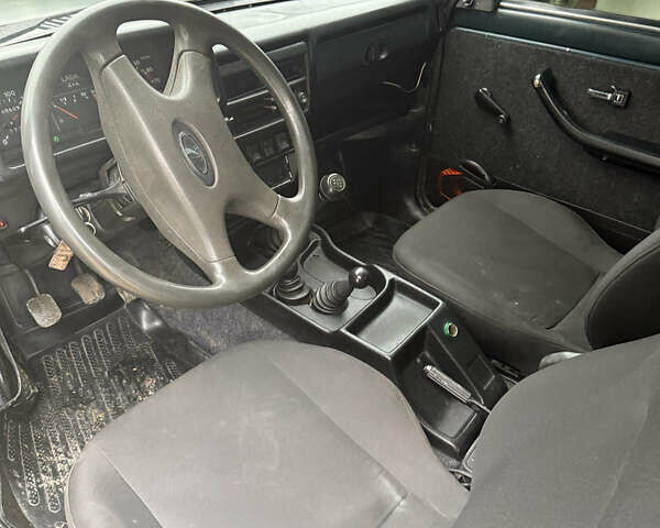 Зеленый ВАЗ 21214, объемом двигателя 1.7 л и пробегом 150 тыс. км за 5200 $, фото 6 на Automoto.ua