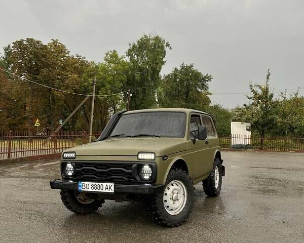 Зелений ВАЗ 21214, об'ємом двигуна 1.7 л та пробігом 140 тис. км за 4500 $, фото 4 на Automoto.ua