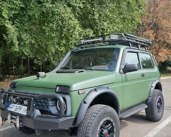 Зелений ВАЗ 21214, об'ємом двигуна 1.6 л та пробігом 175 тис. км за 6500 $, фото 2 на Automoto.ua