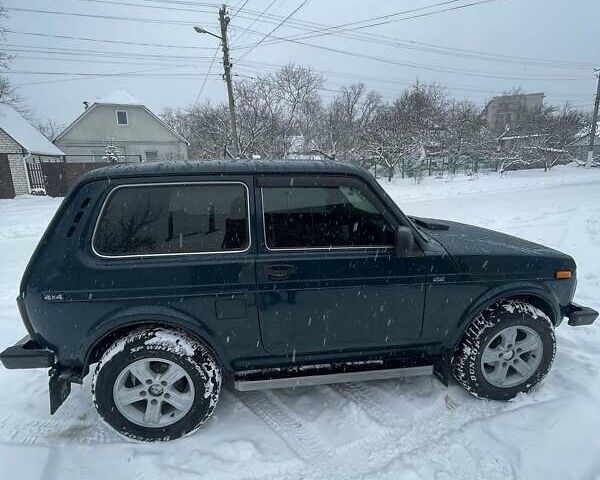 Зелений ВАЗ 21214, об'ємом двигуна 1.69 л та пробігом 89 тис. км за 4800 $, фото 9 на Automoto.ua