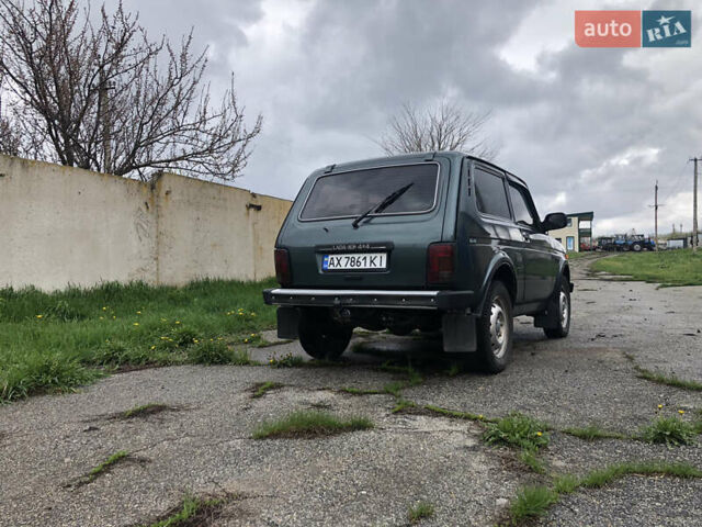 Зеленый ВАЗ 21214, объемом двигателя 1.7 л и пробегом 141 тыс. км за 4700 $, фото 5 на Automoto.ua