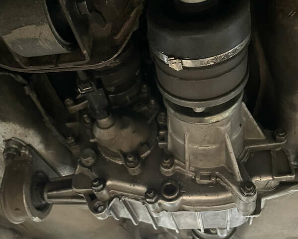 Зелений ВАЗ 21214, об'ємом двигуна 1.7 л та пробігом 231 тис. км за 4050 $, фото 17 на Automoto.ua