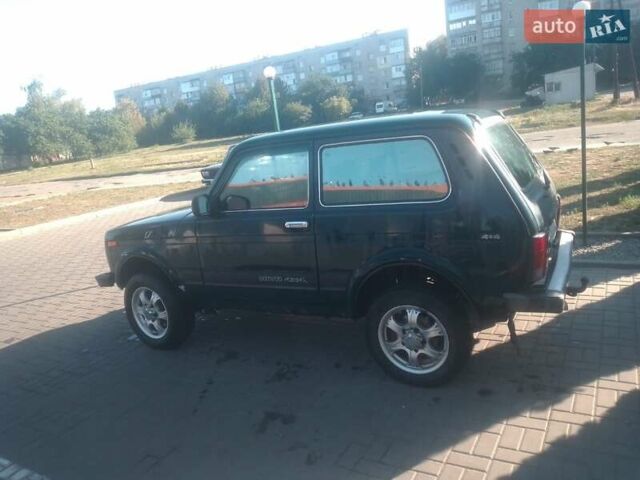 Зелений ВАЗ 21214, об'ємом двигуна 1.69 л та пробігом 160 тис. км за 2400 $, фото 1 на Automoto.ua