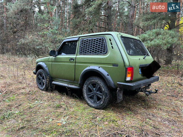 ВАЗ 21214 2010 в Днепре (Днепропетровске) на Automoto.ua Зеленый ВАЗ 21214, объемом двигателя 1.7 л и пробегом 122 тыс. км за 7000 $, фото 7 на Automoto.ua