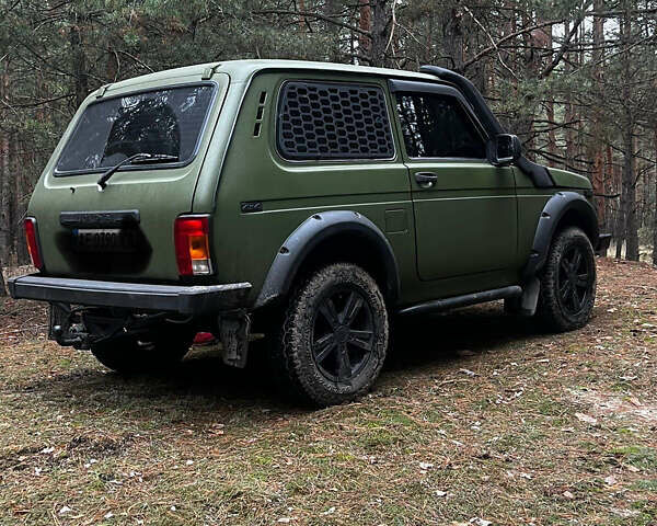 ВАЗ 21214 2010 в Днепре (Днепропетровске) на Automoto.ua Зеленый ВАЗ 21214, объемом двигателя 1.7 л и пробегом 122 тыс. км за 7000 $, фото 10 на Automoto.ua