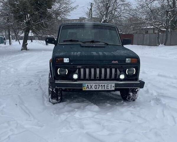 Зелений ВАЗ 21214, об'ємом двигуна 1.69 л та пробігом 89 тис. км за 4800 $, фото 6 на Automoto.ua