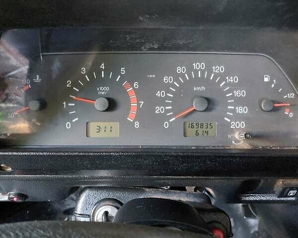 Зеленый ВАЗ 21214, объемом двигателя 1.69 л и пробегом 169 тыс. км за 3000 $, фото 15 на Automoto.ua