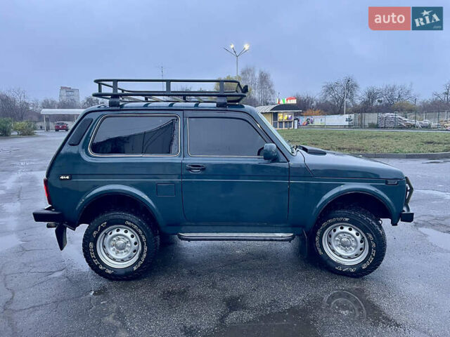 Зеленый ВАЗ 21214, объемом двигателя 1.69 л и пробегом 130 тыс. км за 6400 $, фото 3 на Automoto.ua