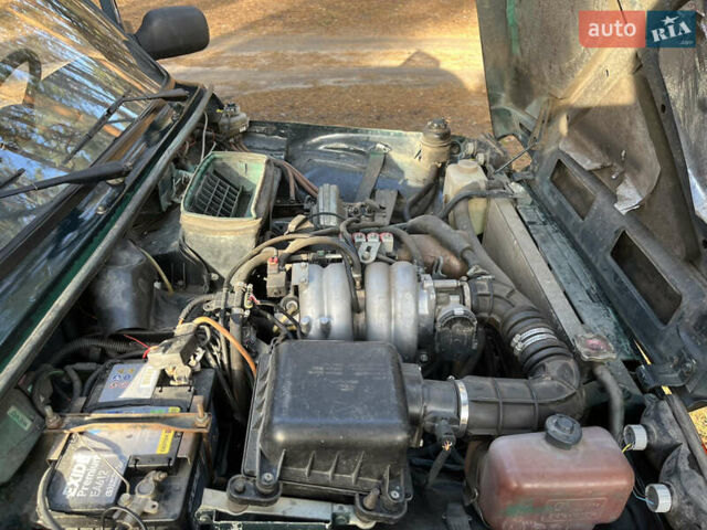 Зелений ВАЗ 21214, об'ємом двигуна 1.7 л та пробігом 208 тис. км за 3300 $, фото 10 на Automoto.ua