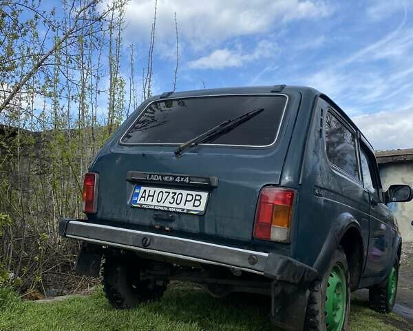 Зеленый ВАЗ 21214, объемом двигателя 1.7 л и пробегом 100 тыс. км за 3650 $, фото 2 на Automoto.ua