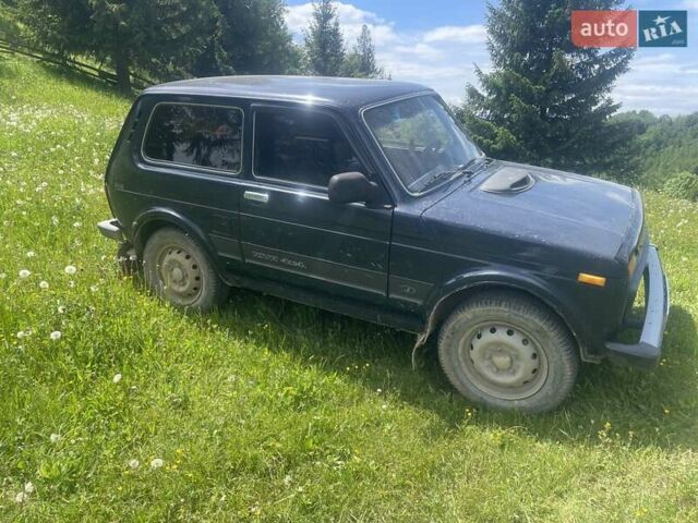 Зелений ВАЗ 21214, об'ємом двигуна 1.69 л та пробігом 98 тис. км за 4500 $, фото 1 на Automoto.ua