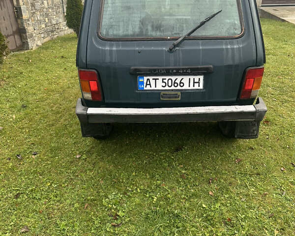 Зеленый ВАЗ 21214, объемом двигателя 1.7 л и пробегом 240 тыс. км за 3800 $, фото 3 на Automoto.ua