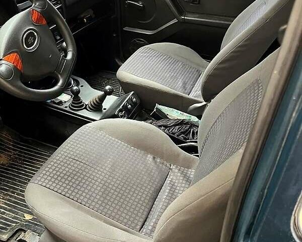 ВАЗ 21214 2011 в Харькове на Automoto.ua Зеленый ВАЗ 21214, объемом двигателя 1.7 л и пробегом 147 тыс. км за 4200 $, фото 1 на Automoto.ua