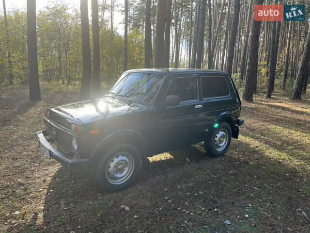 Зелений ВАЗ 21214, об'ємом двигуна 1.7 л та пробігом 208 тис. км за 3300 $, фото 6 на Automoto.ua