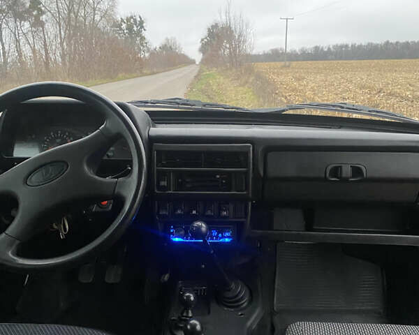 Зелений ВАЗ 21214, об'ємом двигуна 1.7 л та пробігом 130 тис. км за 3800 $, фото 10 на Automoto.ua