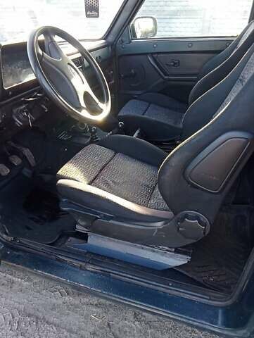 Зеленый ВАЗ 21214, объемом двигателя 1.69 л и пробегом 183 тыс. км за 3300 $, фото 5 на Automoto.ua