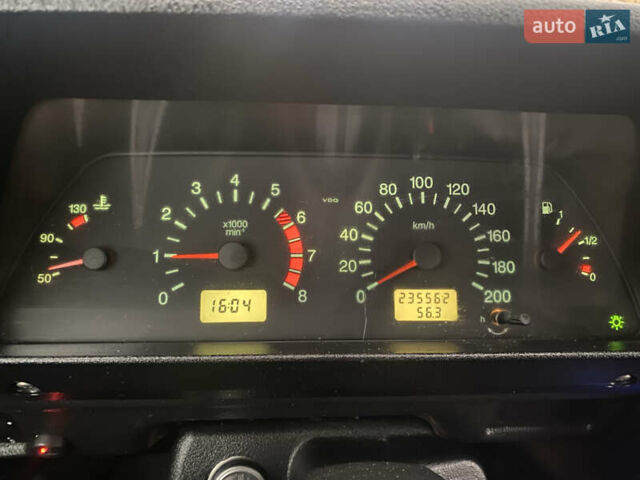 Зеленый ВАЗ 21214, объемом двигателя 1.7 л и пробегом 230 тыс. км за 3800 $, фото 9 на Automoto.ua