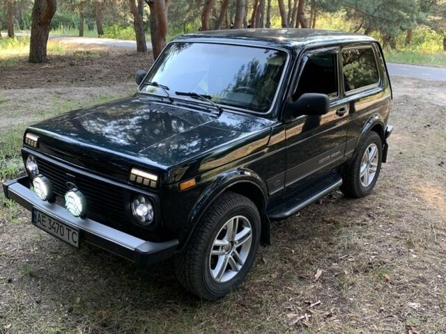 Зеленый ВАЗ 21214, объемом двигателя 1.7 л и пробегом 86 тыс. км за 8000 $, фото 2 на Automoto.ua