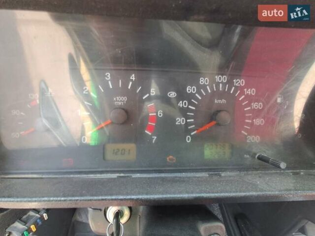 Зелений ВАЗ 21214, об'ємом двигуна 1.7 л та пробігом 207 тис. км за 4800 $, фото 6 на Automoto.ua