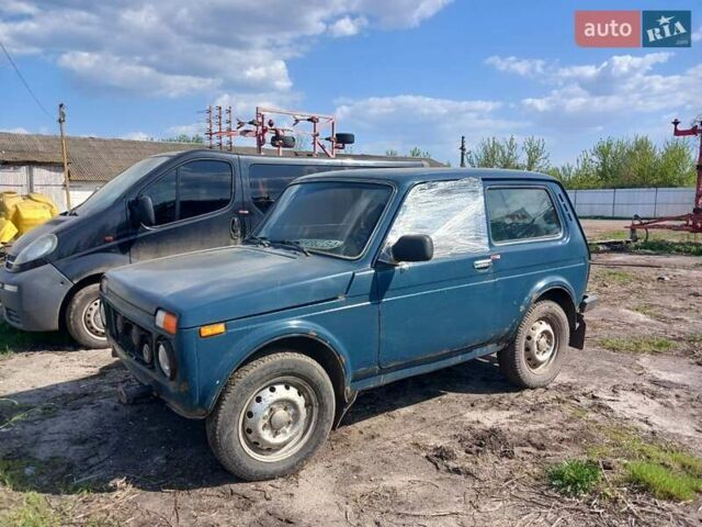Зеленый ВАЗ 21214, объемом двигателя 1.69 л и пробегом 359 тыс. км за 1500 $, фото 8 на Automoto.ua