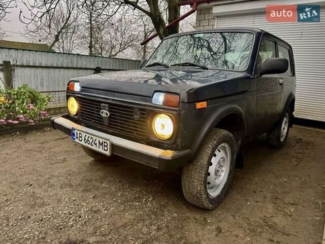 Зеленый ВАЗ 21214, объемом двигателя 1.7 л и пробегом 300 тыс. км за 3000 $, фото 1 на Automoto.ua