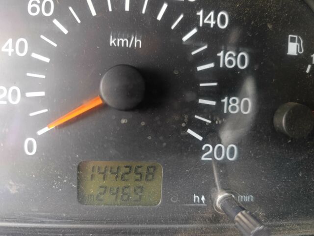 Зеленый ВАЗ 21214, объемом двигателя 1.7 л и пробегом 144 тыс. км за 4500 $, фото 2 на Automoto.ua